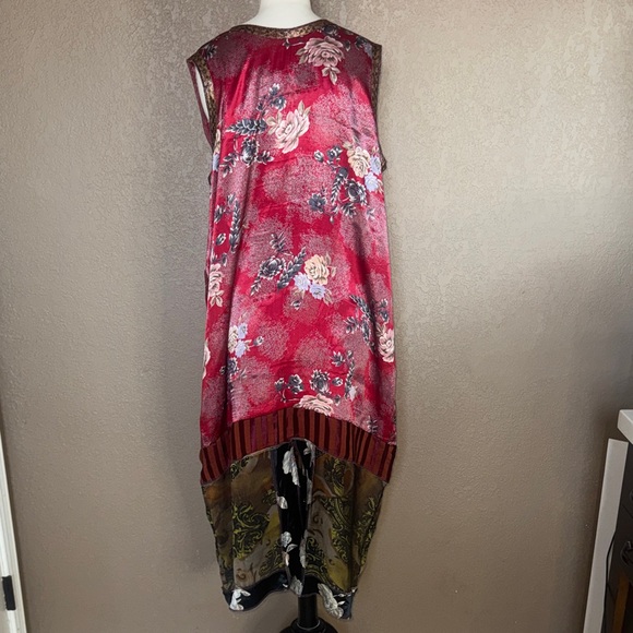 Floral Sleeveless Dress with Velvet Trim - Picture 8 of 10